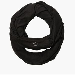 Beyond Yoga Black Infinity Scarf‎ One-Size